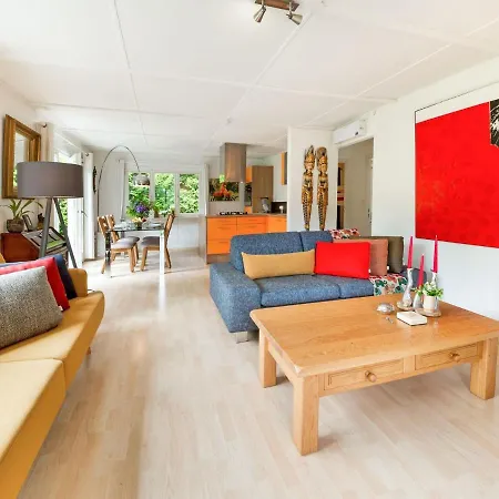 Attractive In Ferri Res With A Garden بيت للعطل Ferrières