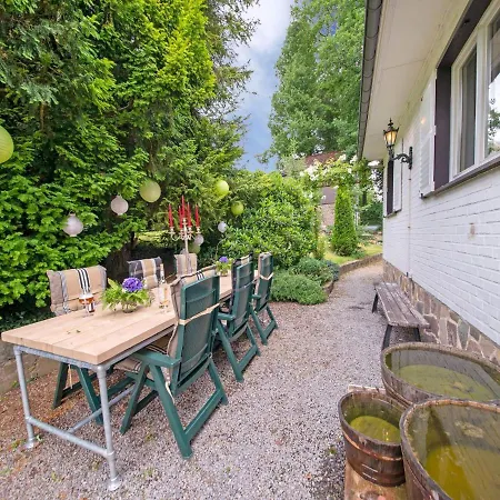 Attractive In Ferri Res With A Garden