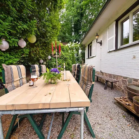 Σπίτι διακοπών Attractive In Ferri Res With A Garden Ferrières